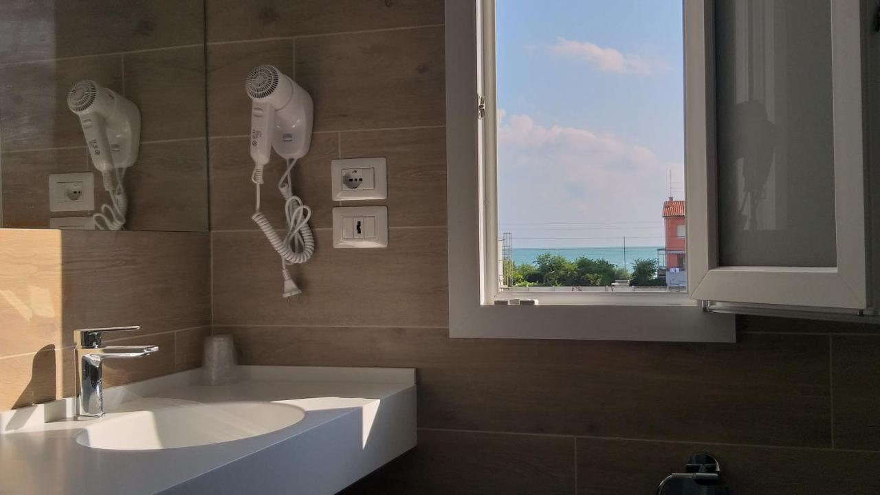 Hotelristorante Il Punto Marotta Kültér fotó