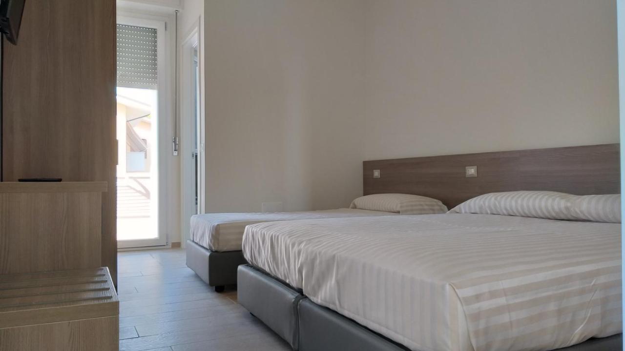 Hotelristorante Il Punto Marotta Kültér fotó