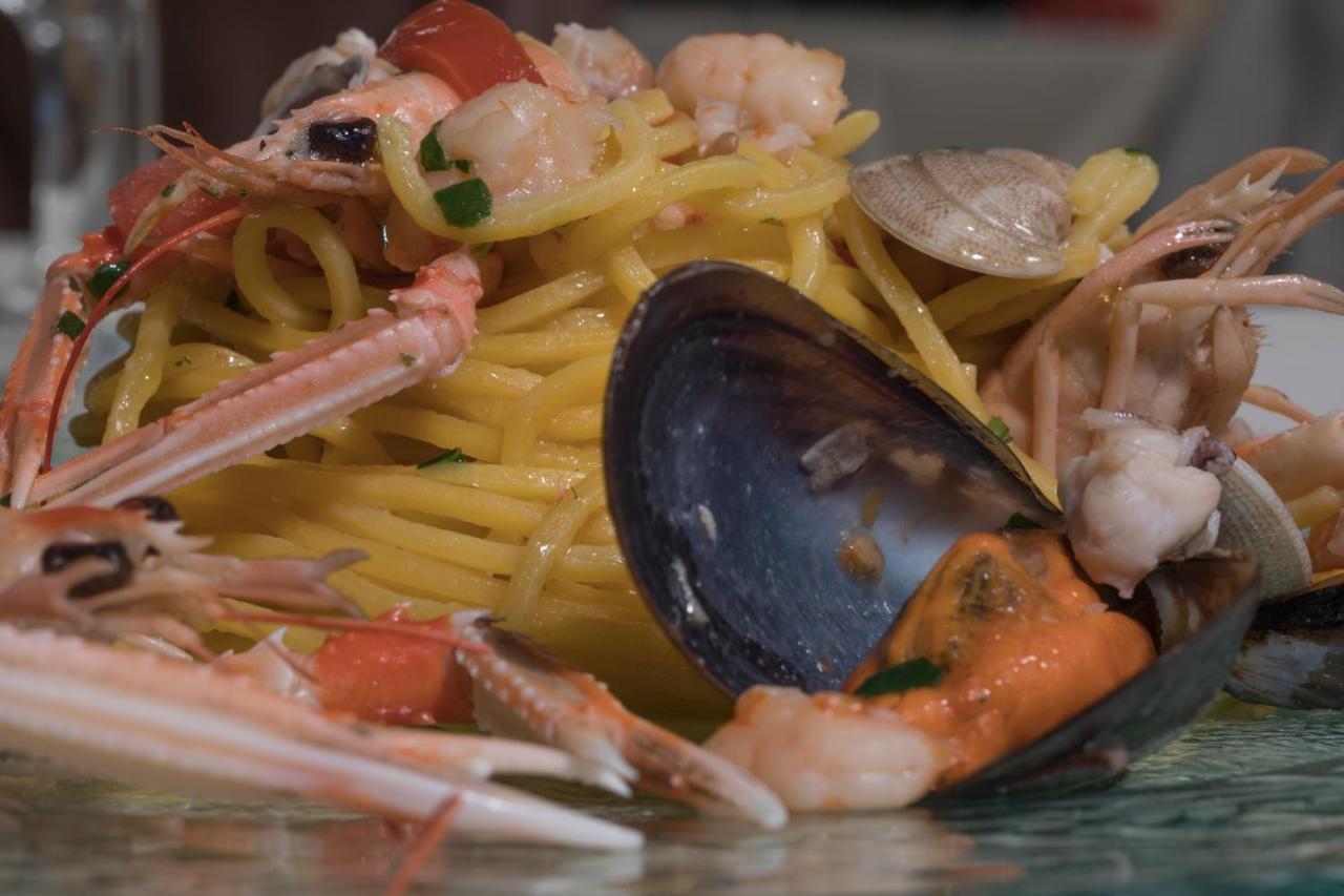 Hotelristorante Il Punto Marotta Kültér fotó