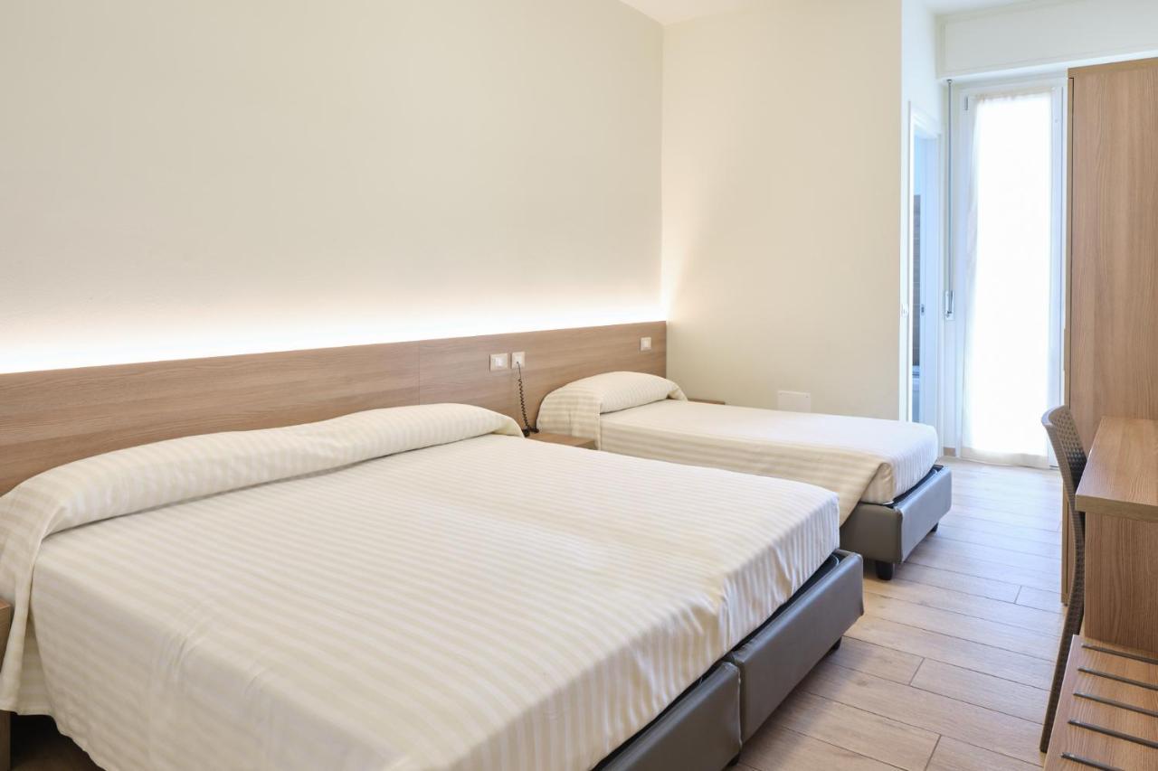 Hotelristorante Il Punto Marotta Kültér fotó